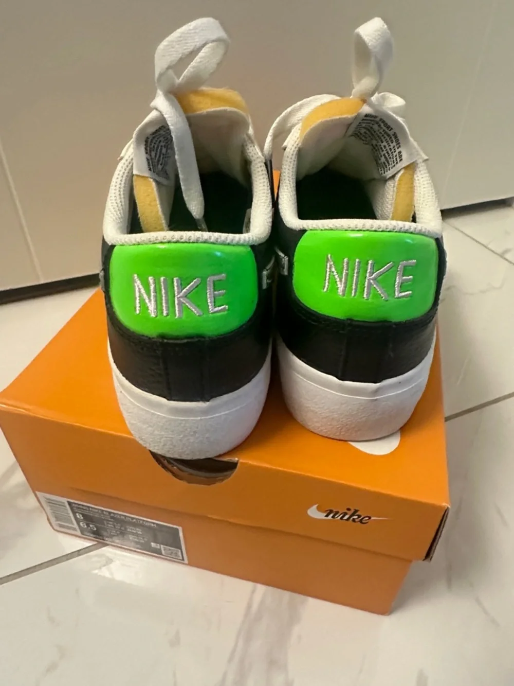 Nike Black/White Low-Top Sneakers with Silver Swoosh and Neon Green Heel - (30) - Picture 5 of 8